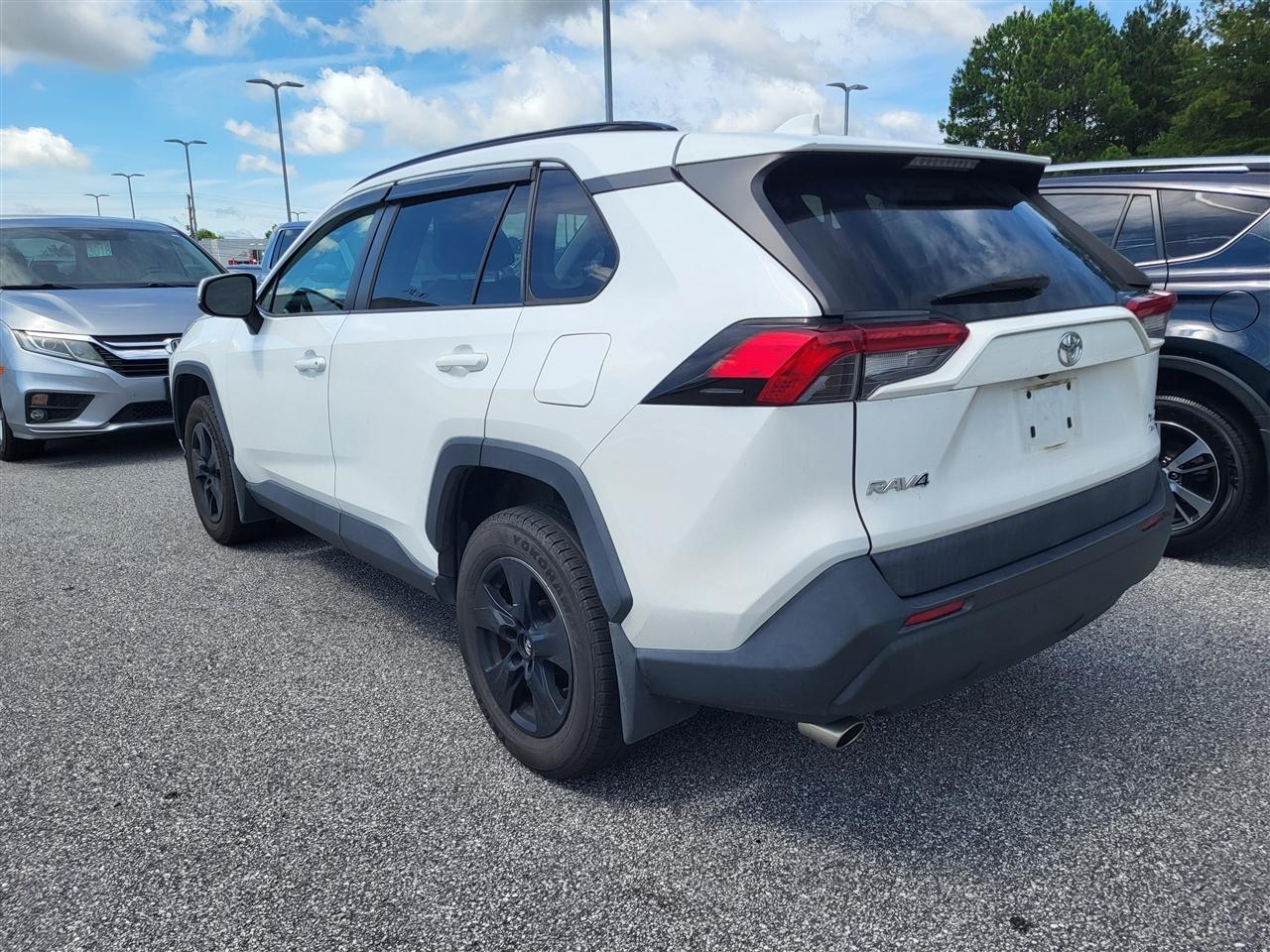 Toyota RAV4 XLE AWD 2019