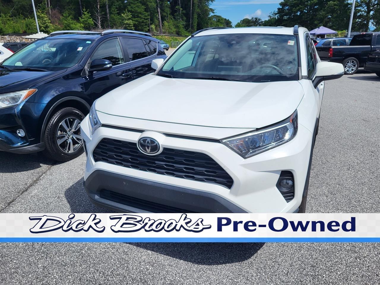 Toyota RAV4 XLE AWD 2019