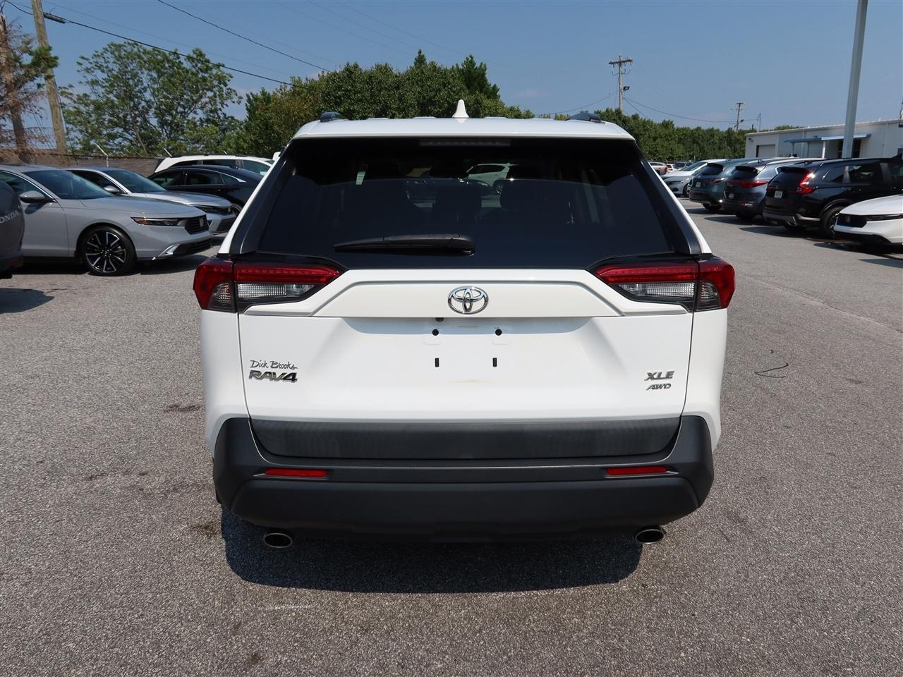 Toyota RAV4 XLE AWD 2019