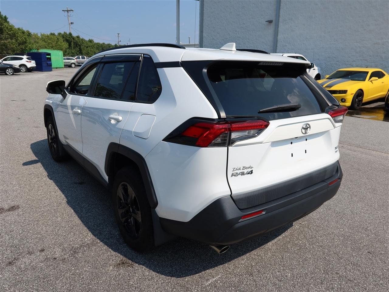Toyota RAV4 XLE AWD 2019