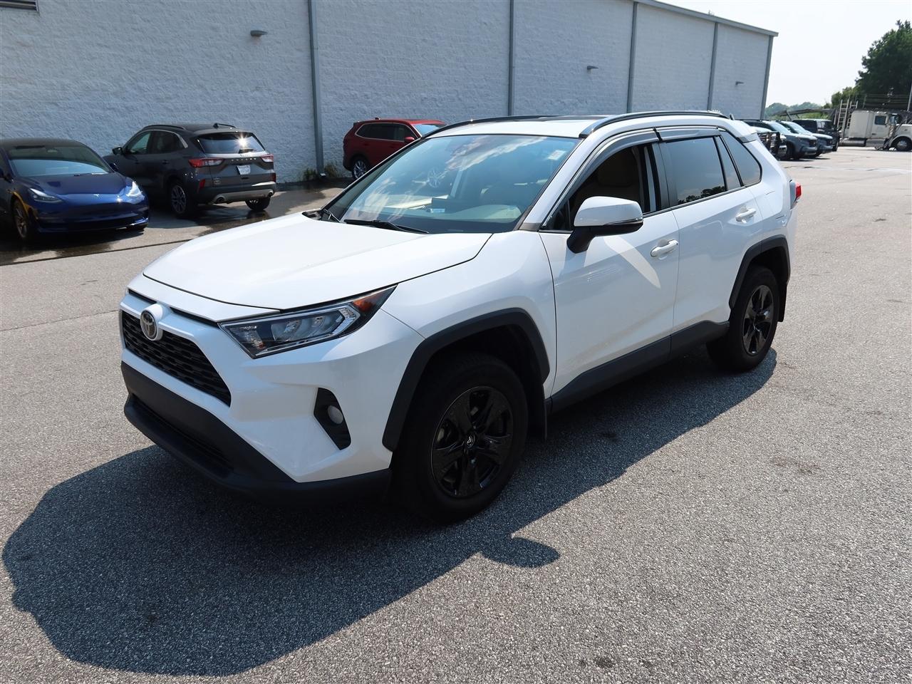 Toyota RAV4 XLE AWD 2019