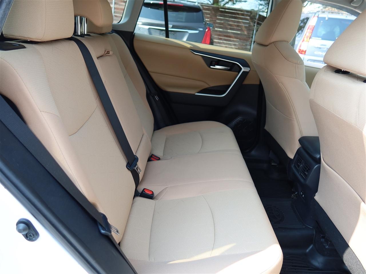 Toyota RAV4 XLE AWD 2019