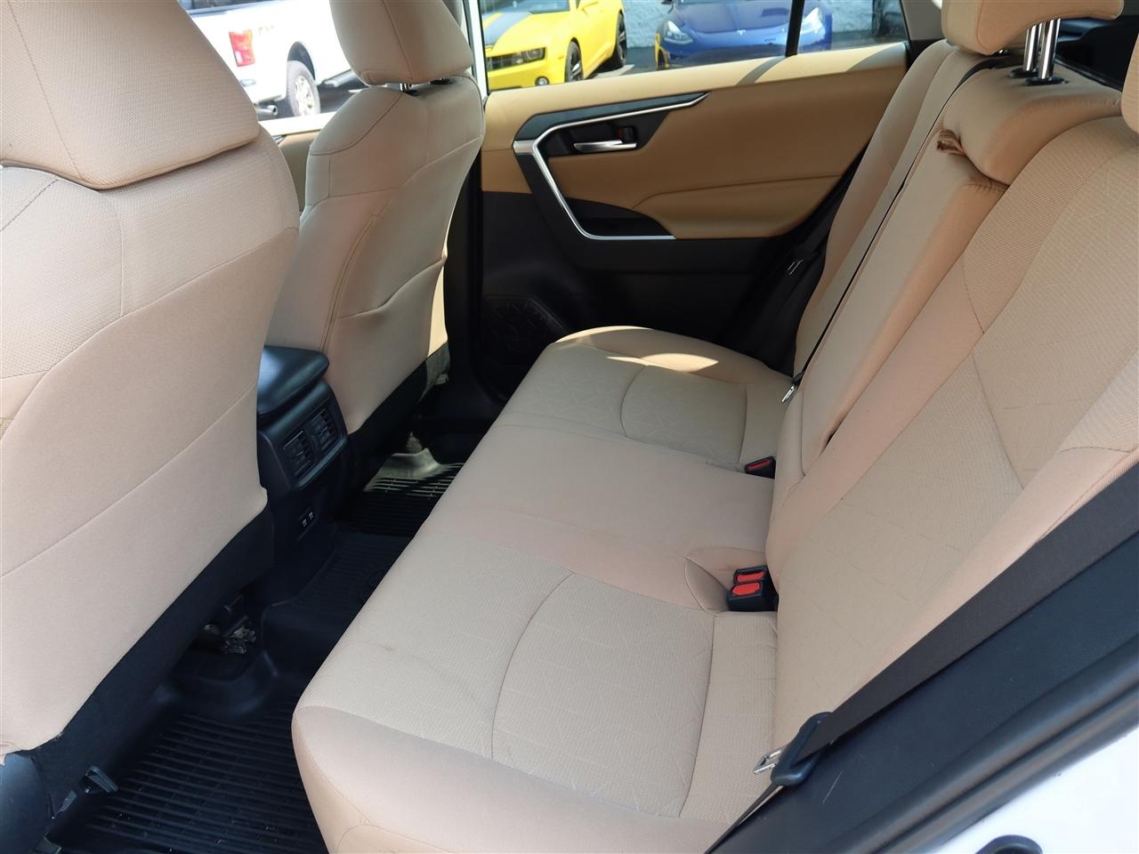 Toyota RAV4 XLE AWD 2019