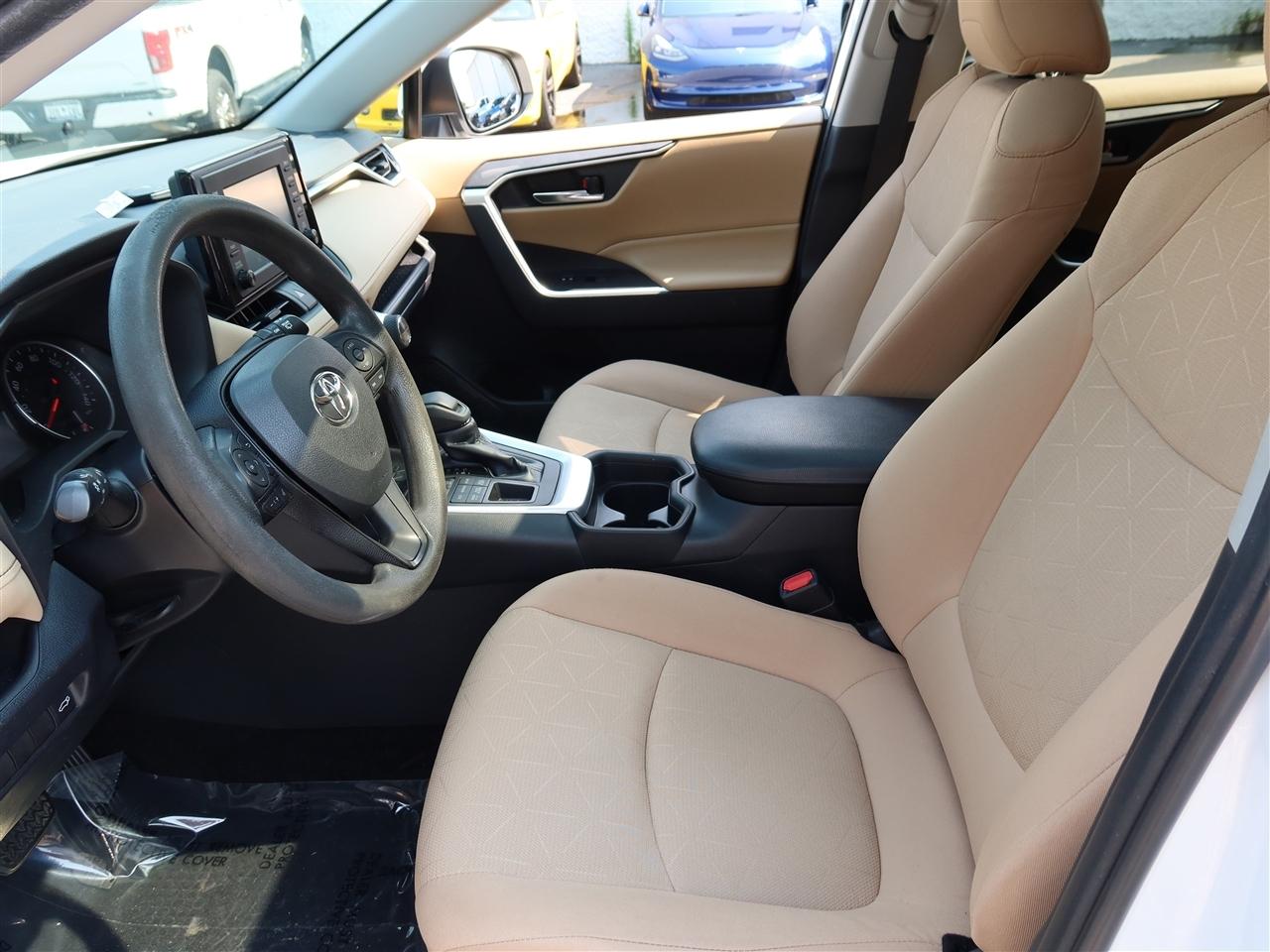 Toyota RAV4 XLE AWD 2019