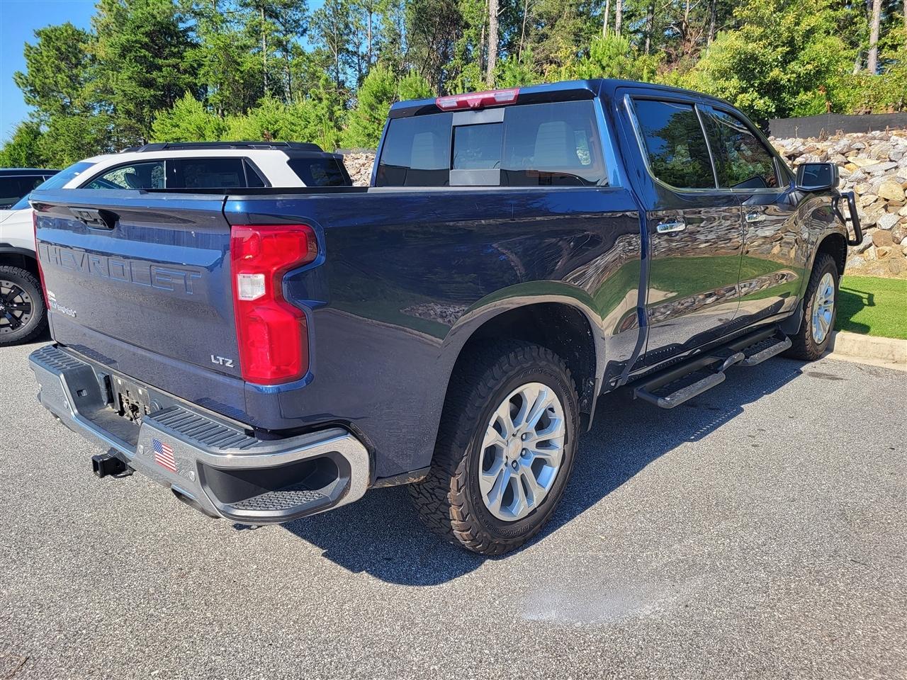 Chevrolet Silverado 1500 LTZ Crew Cab 4WD 2023