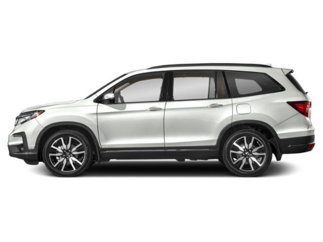 Honda Pilot Touring w/Rear Captains Chairs 2022