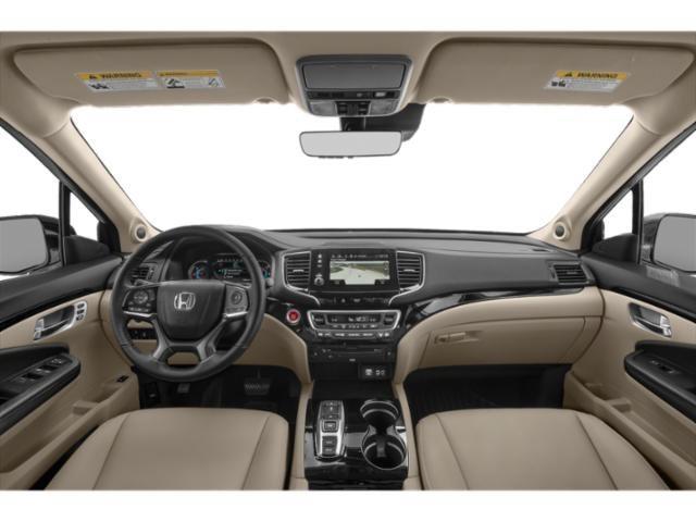 Honda Pilot Touring w/Rear Captains Chairs 2022