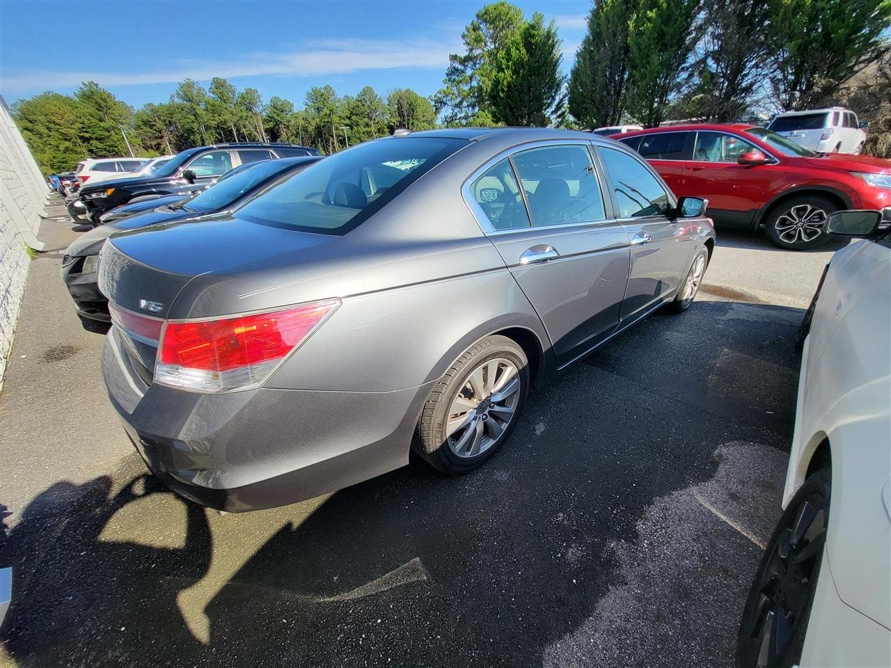 Honda Accord EX-L V6 Sedan AT 2012