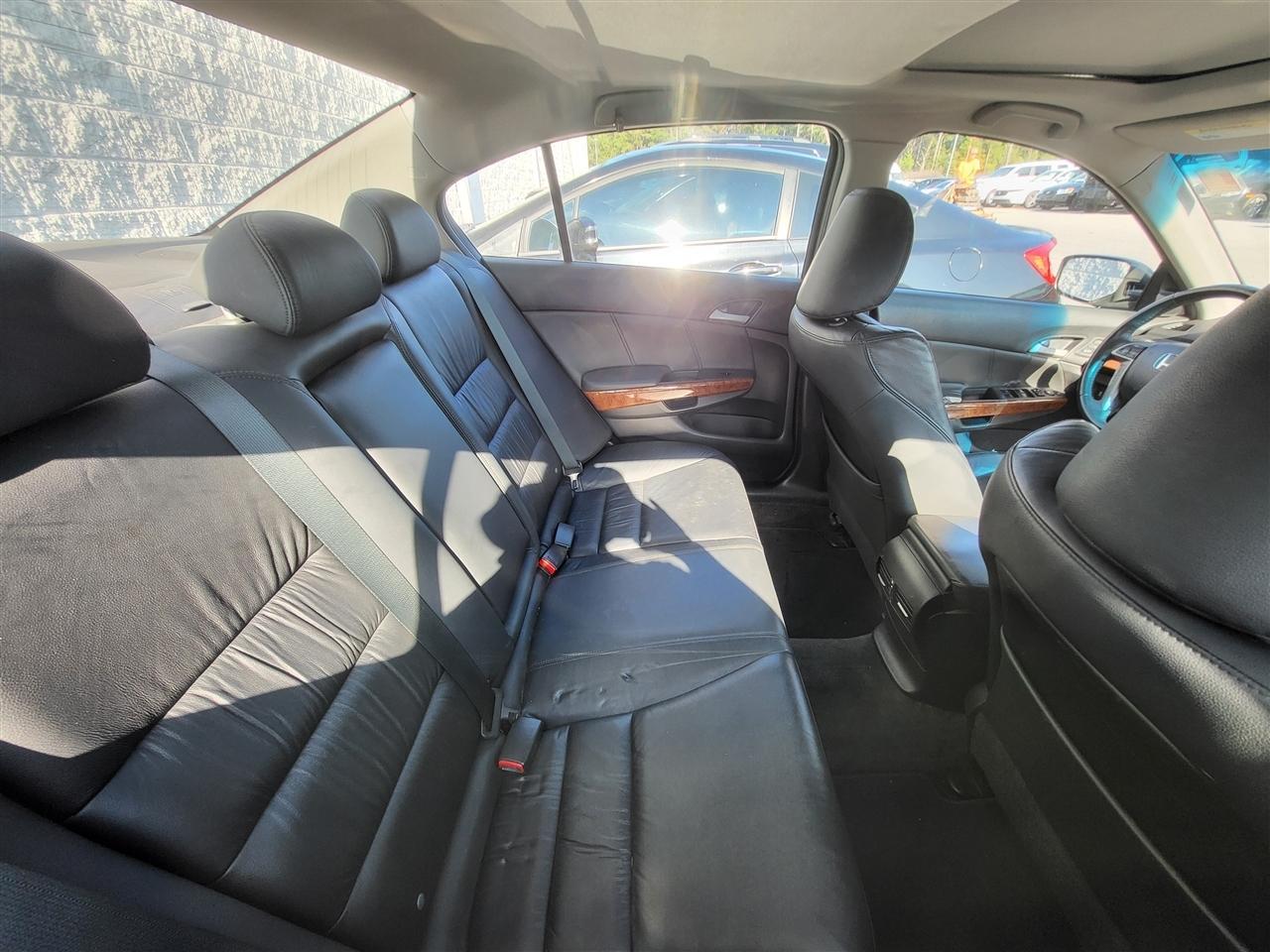 Honda Accord EX-L V6 Sedan AT 2012