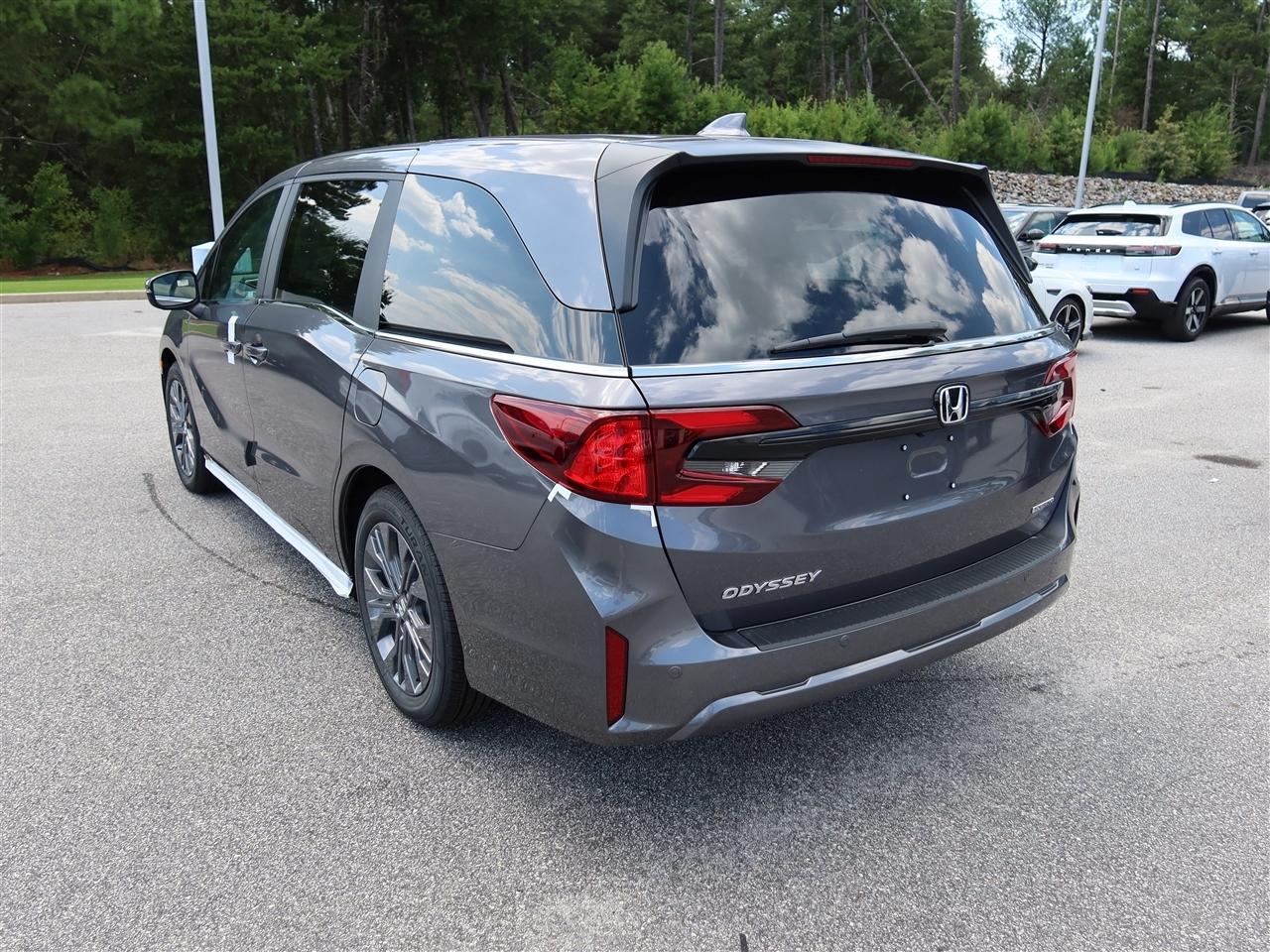 Honda Odyssey Touring 2026