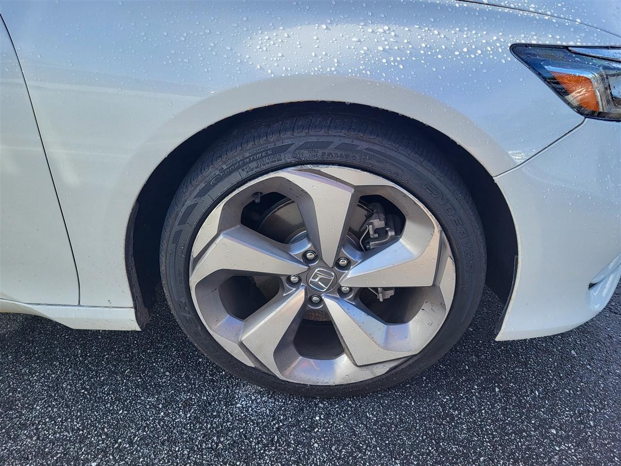Honda Accord Touring 2.0T 2019