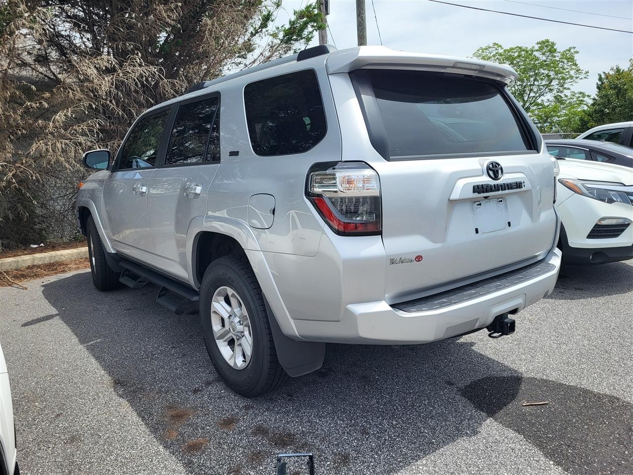 Toyota 4Runner SR5 2024