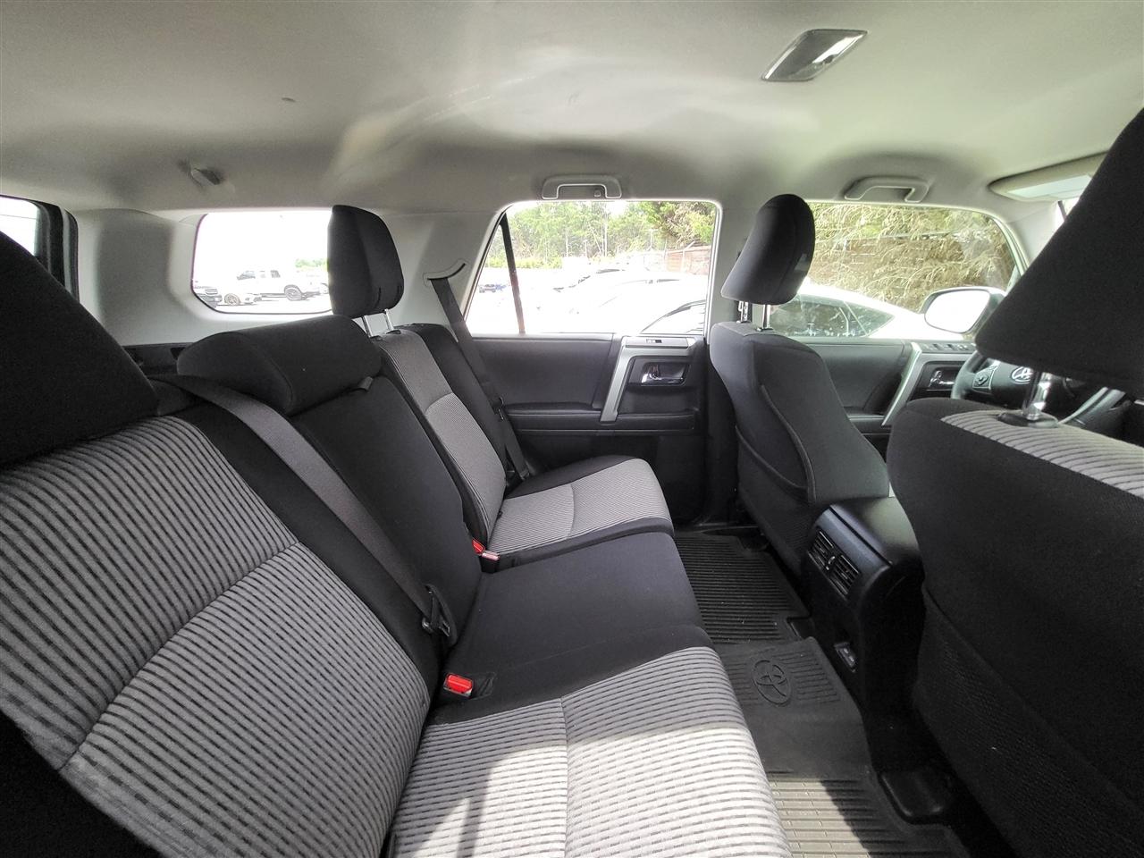 Toyota 4Runner SR5 2024