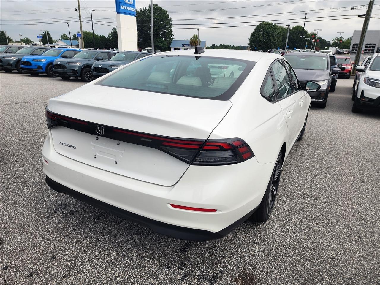 Honda Accord SE 2026