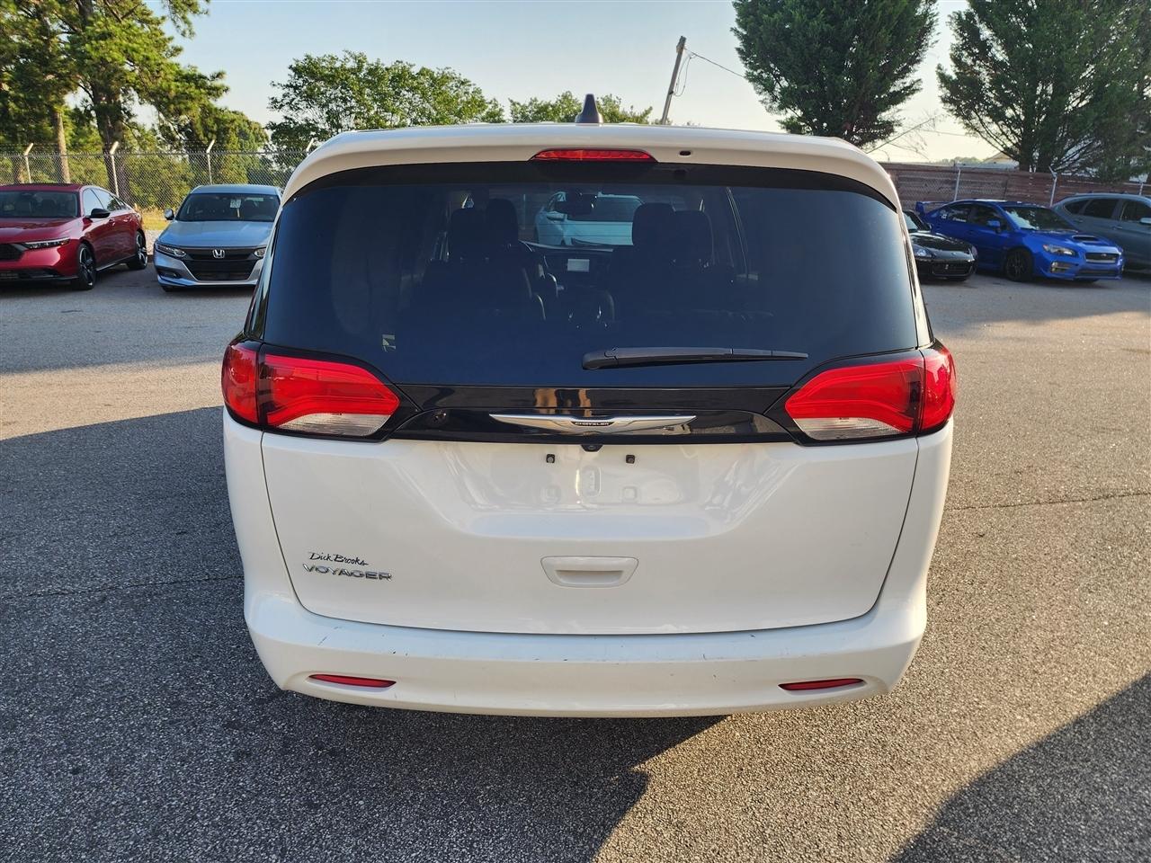 Chrysler Voyager LX 2023
