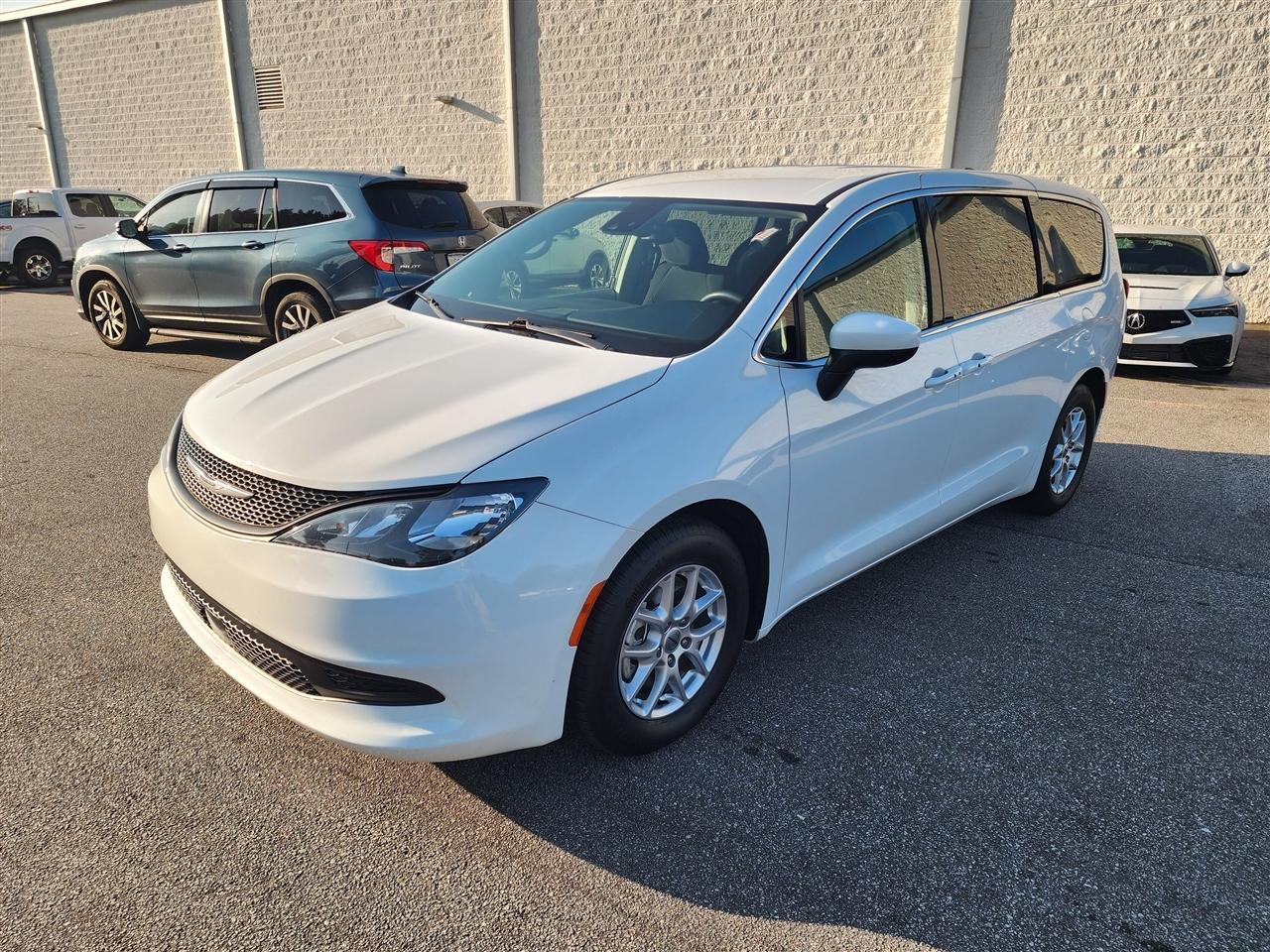 Chrysler Voyager LX 2023