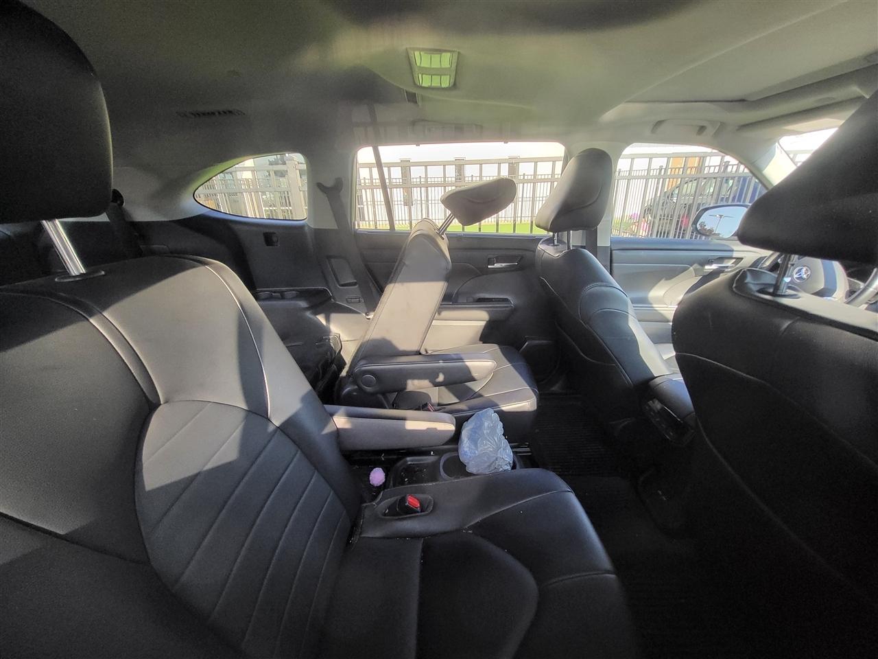 Toyota Highlander Hybrid XLE 2021