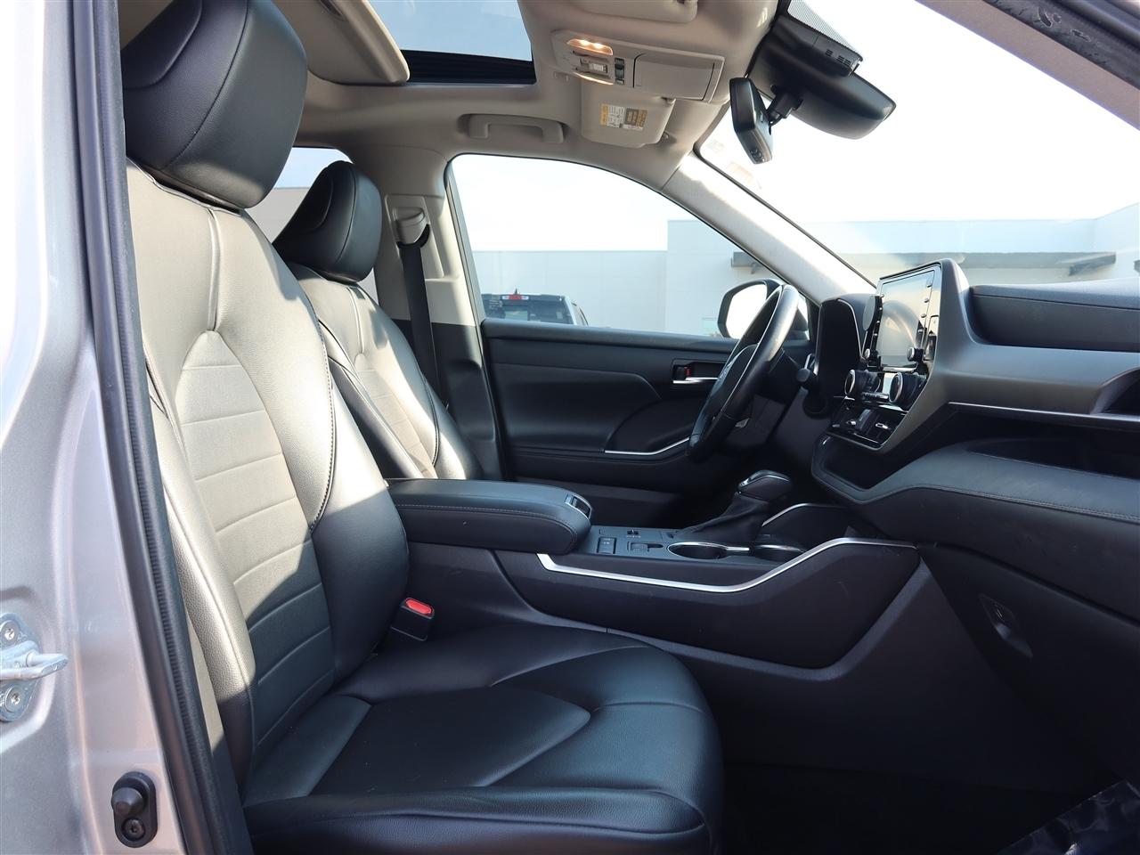 Toyota Highlander Hybrid XLE 2021