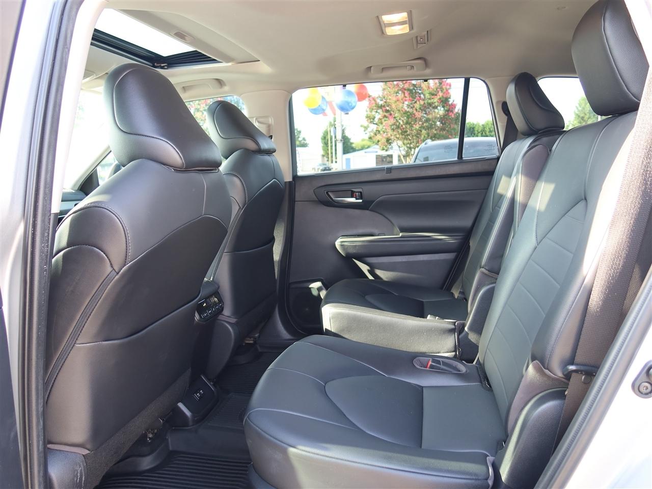 Toyota Highlander Hybrid XLE 2021