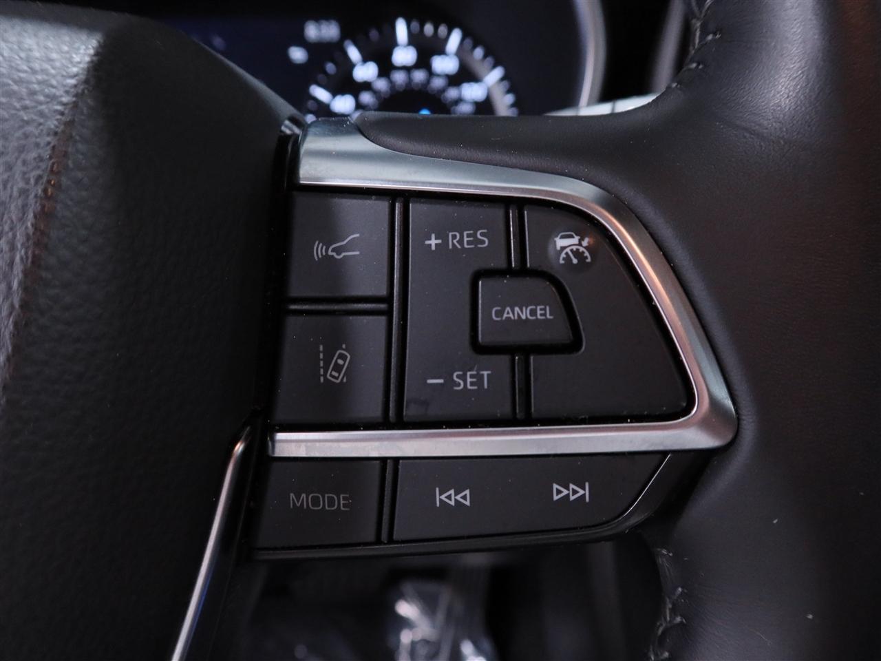 Toyota Highlander Hybrid XLE 2021
