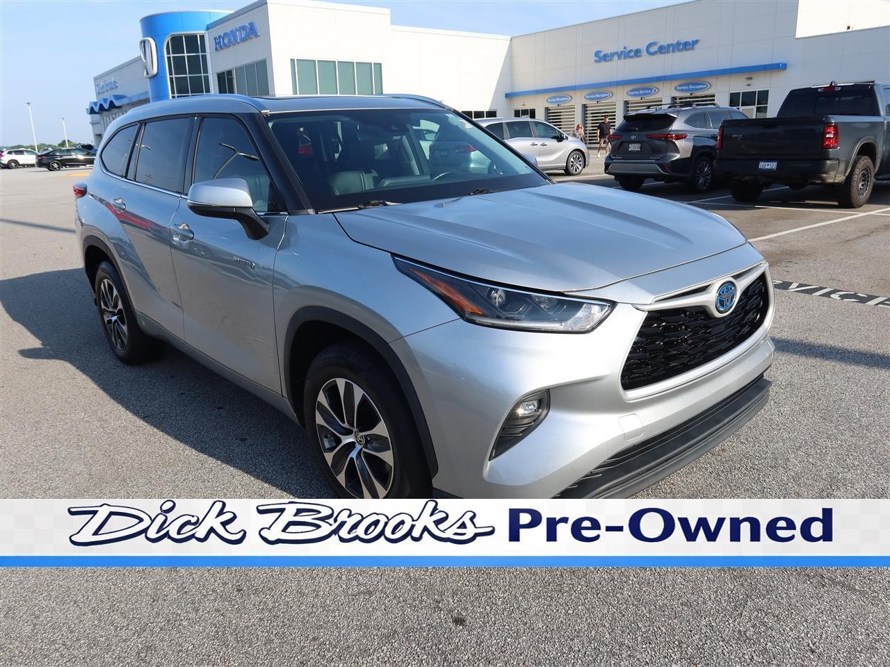 Toyota Highlander Hybrid XLE 2021