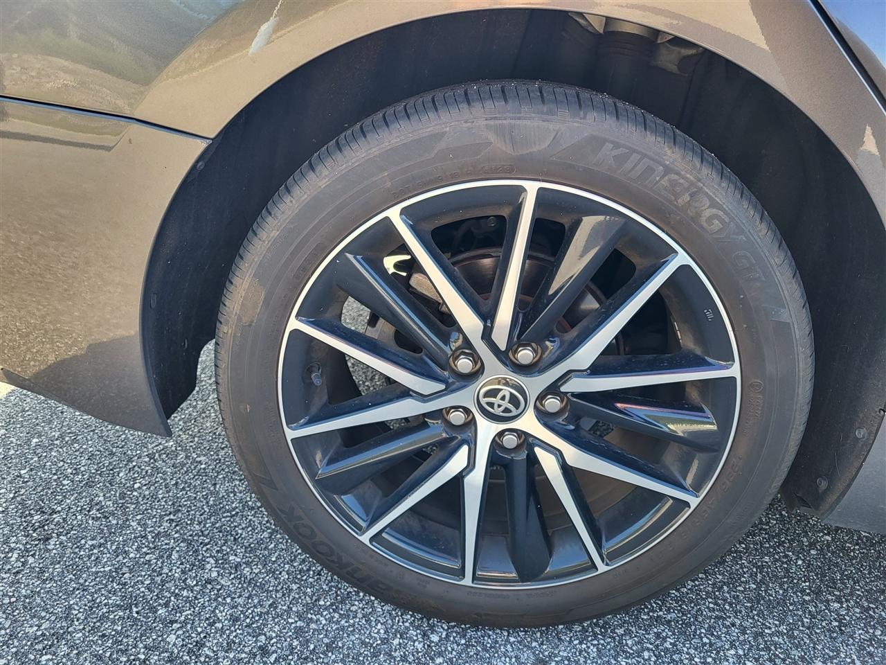 Toyota Camry SE 2024