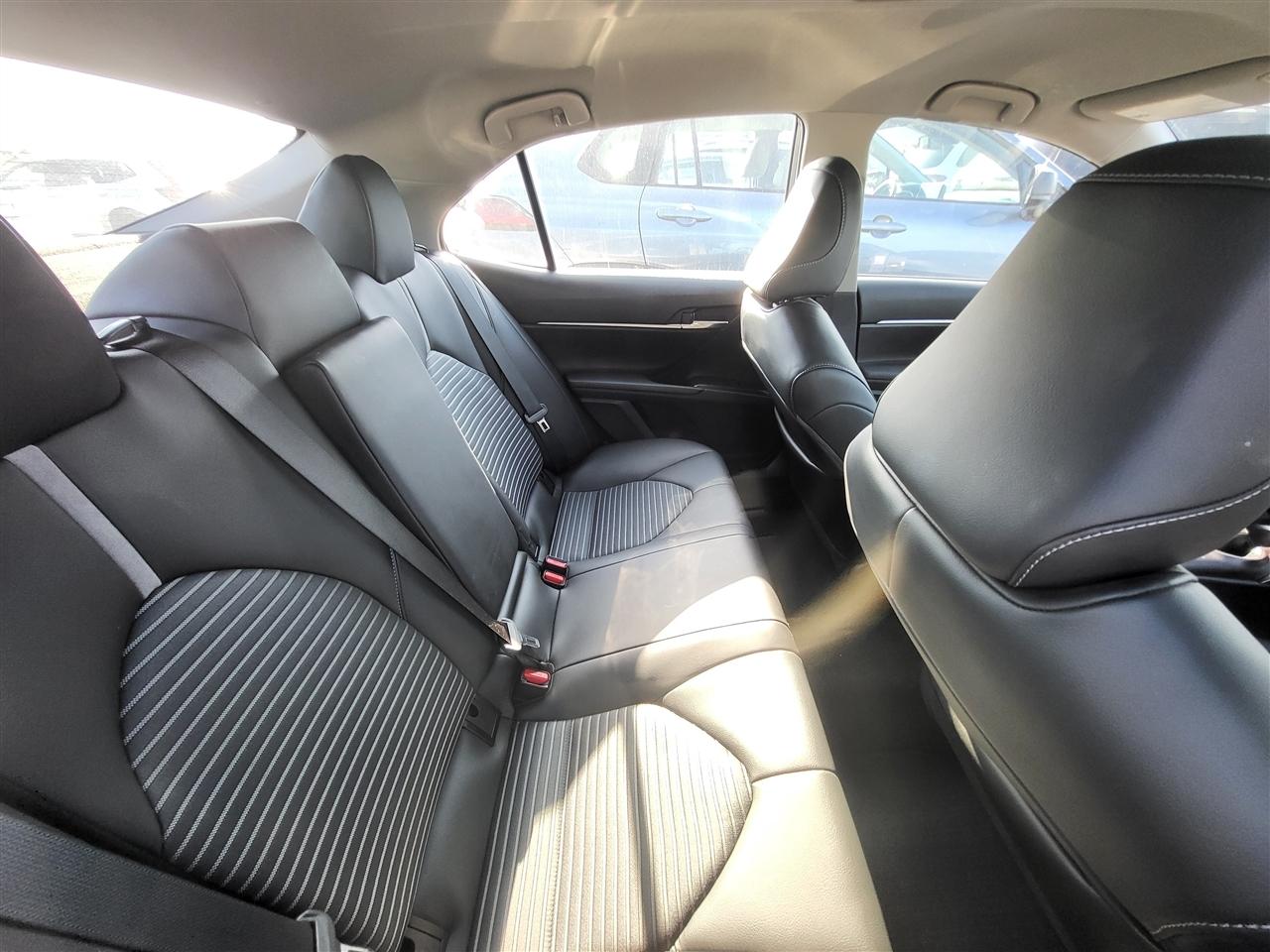 Toyota Camry SE 2024