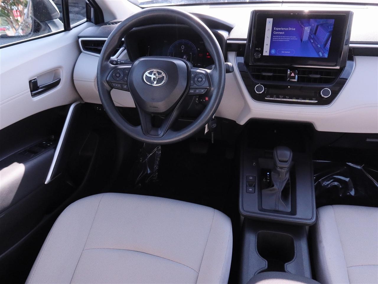Toyota Corolla Cross L AWD 2026