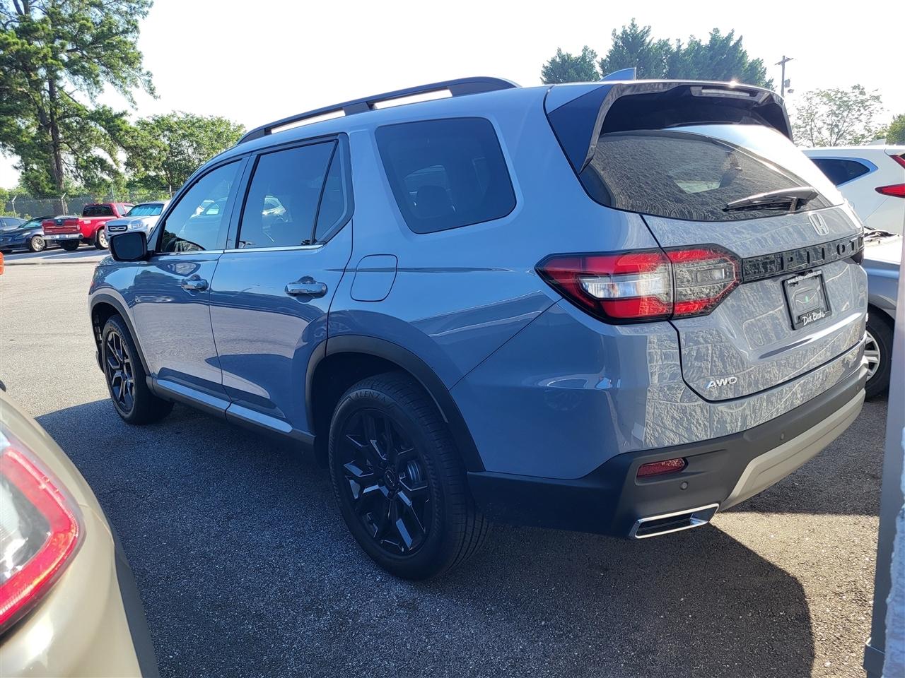 Honda Pilot Touring AWD 2025