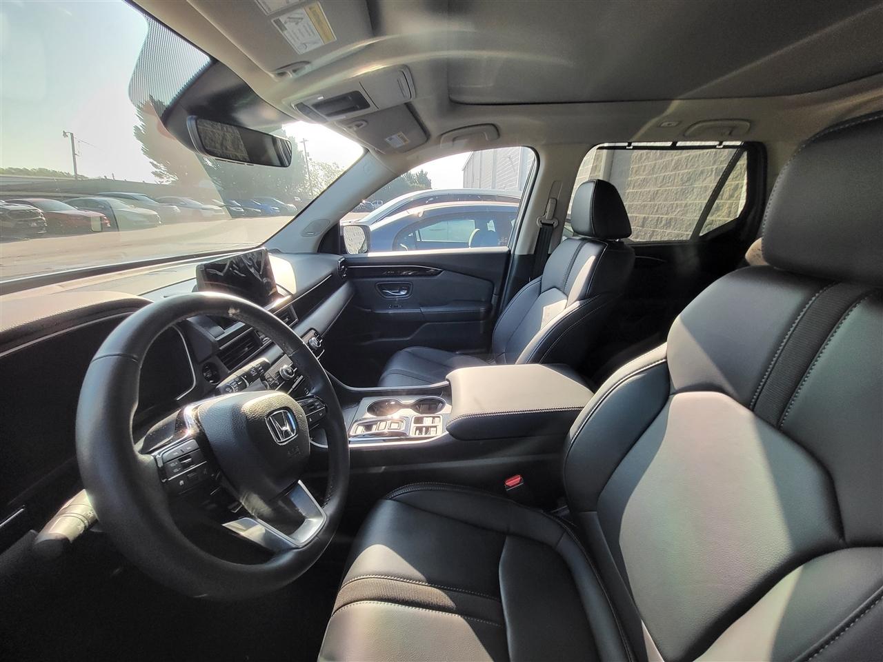 Honda Pilot Touring AWD 2025