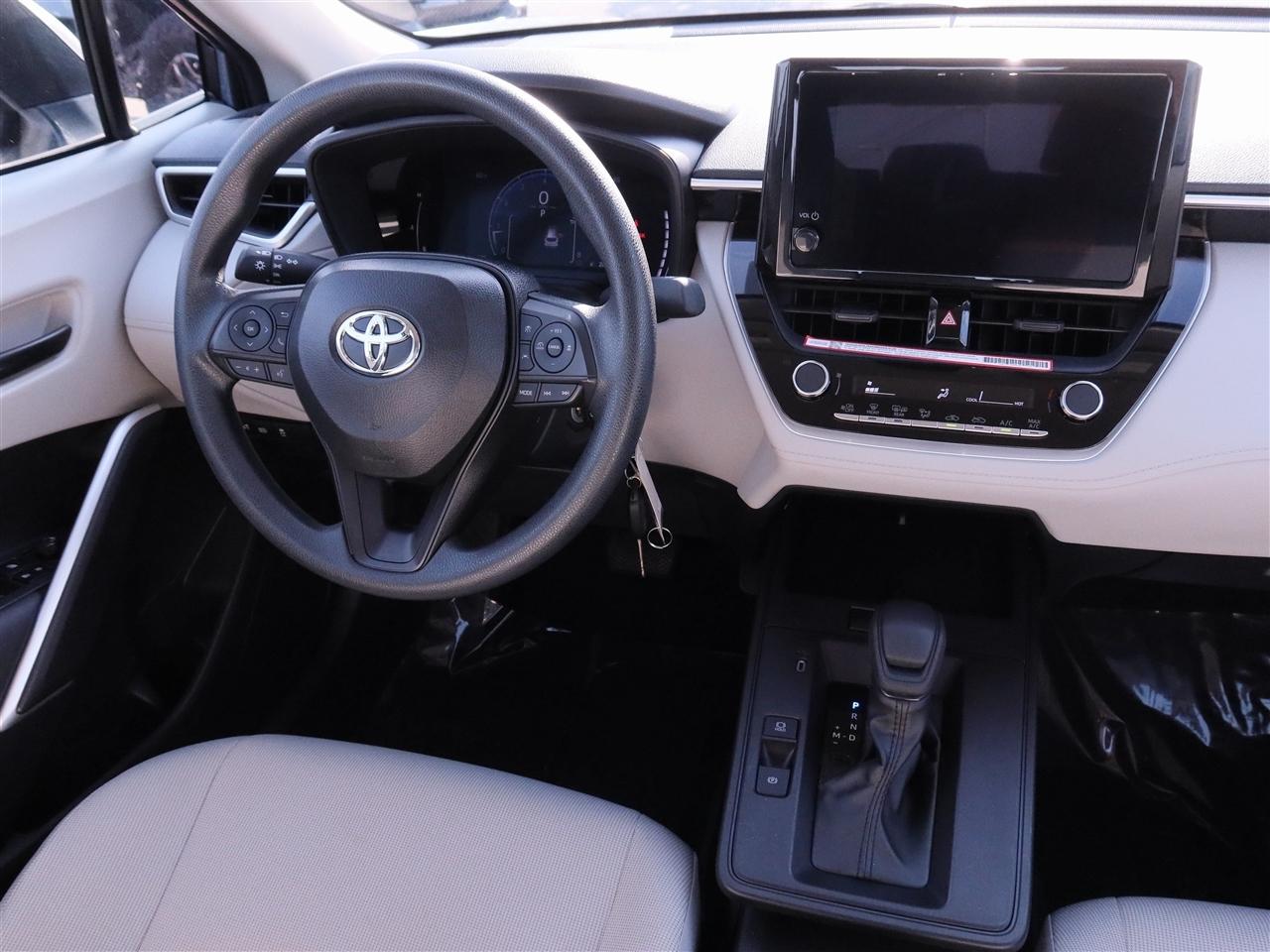 Toyota Corolla Cross L AWD 2026