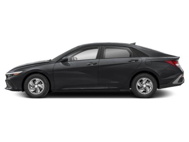 Hyundai Elantra SE 2025