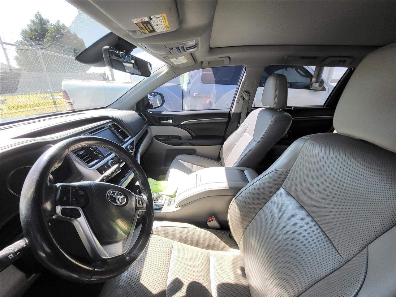 Toyota Highlander Limited Platinum AWD V6 2017
