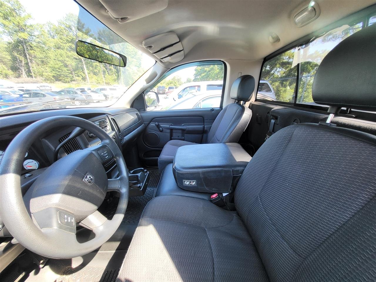 Dodge Ram 1500 SLT 2WD 2004