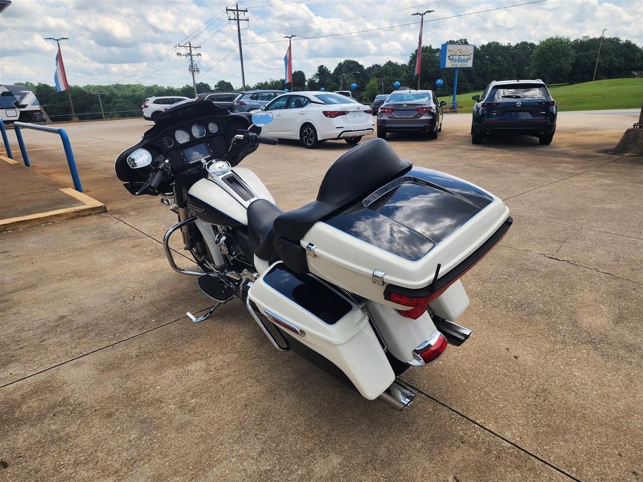 Harley-Davidson FLHTCU103  2014