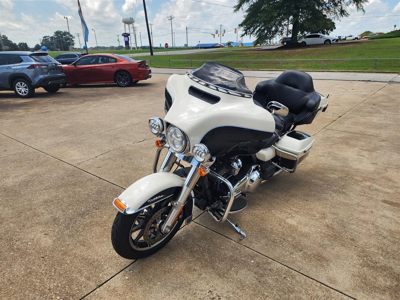 Harley-Davidson FLHTCU103  2014