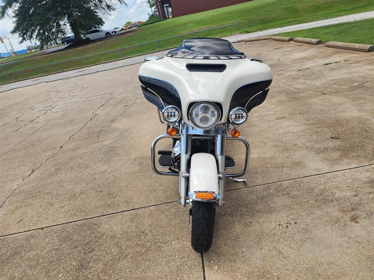 Harley-Davidson FLHTCU103  2014
