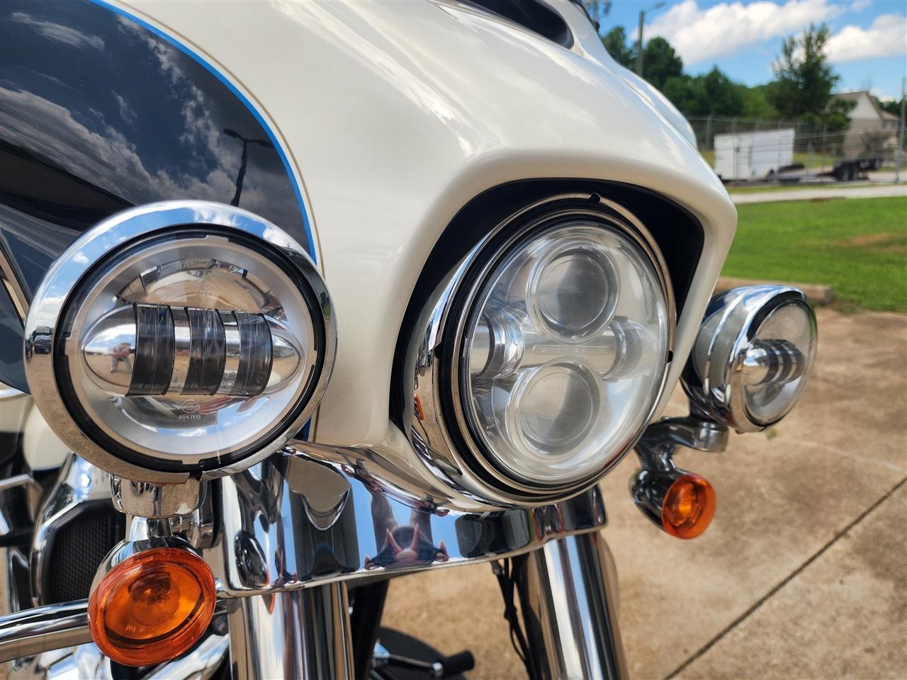 Harley-Davidson FLHTCU103  2014