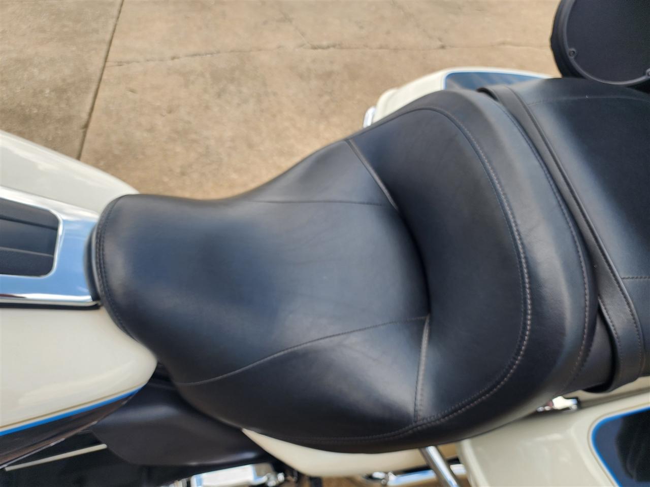 Harley-Davidson FLHTCU103  2014