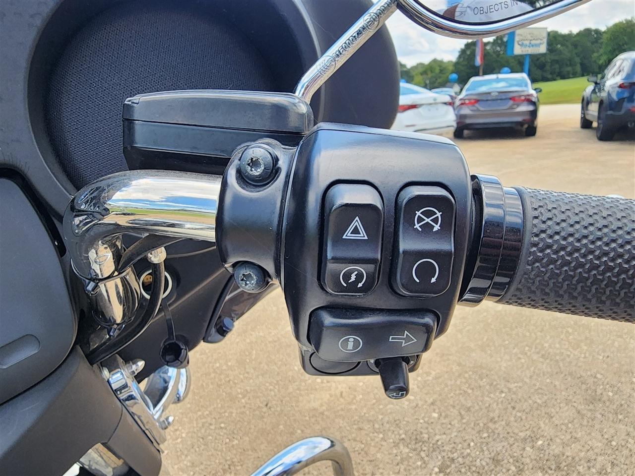 Harley-Davidson FLHTCU103  2014