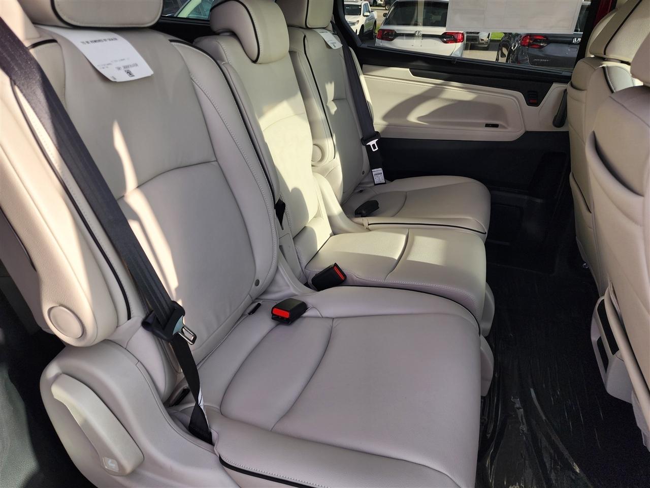 Honda Odyssey Touring 2026