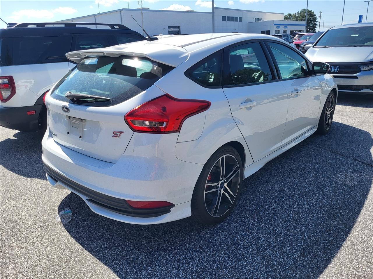 Ford Focus ST Hatch 2016