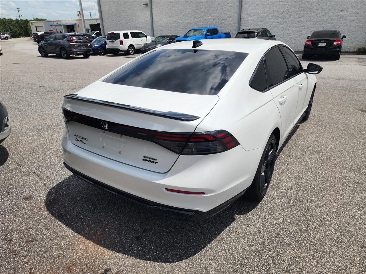 Honda Accord Sport-L Hybrid 2025