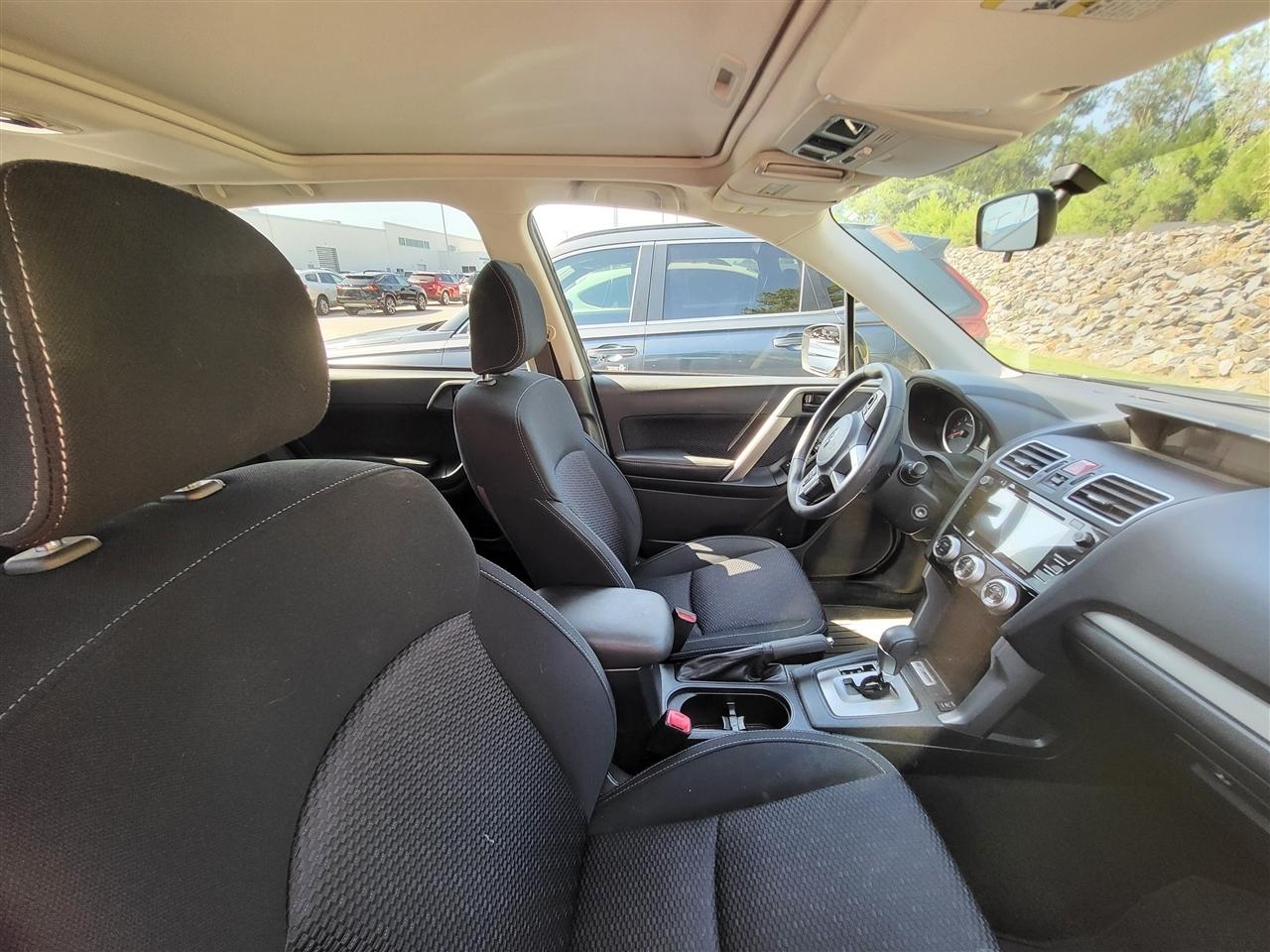 Subaru Forester 2.5i Premium PZEV CVT 2017