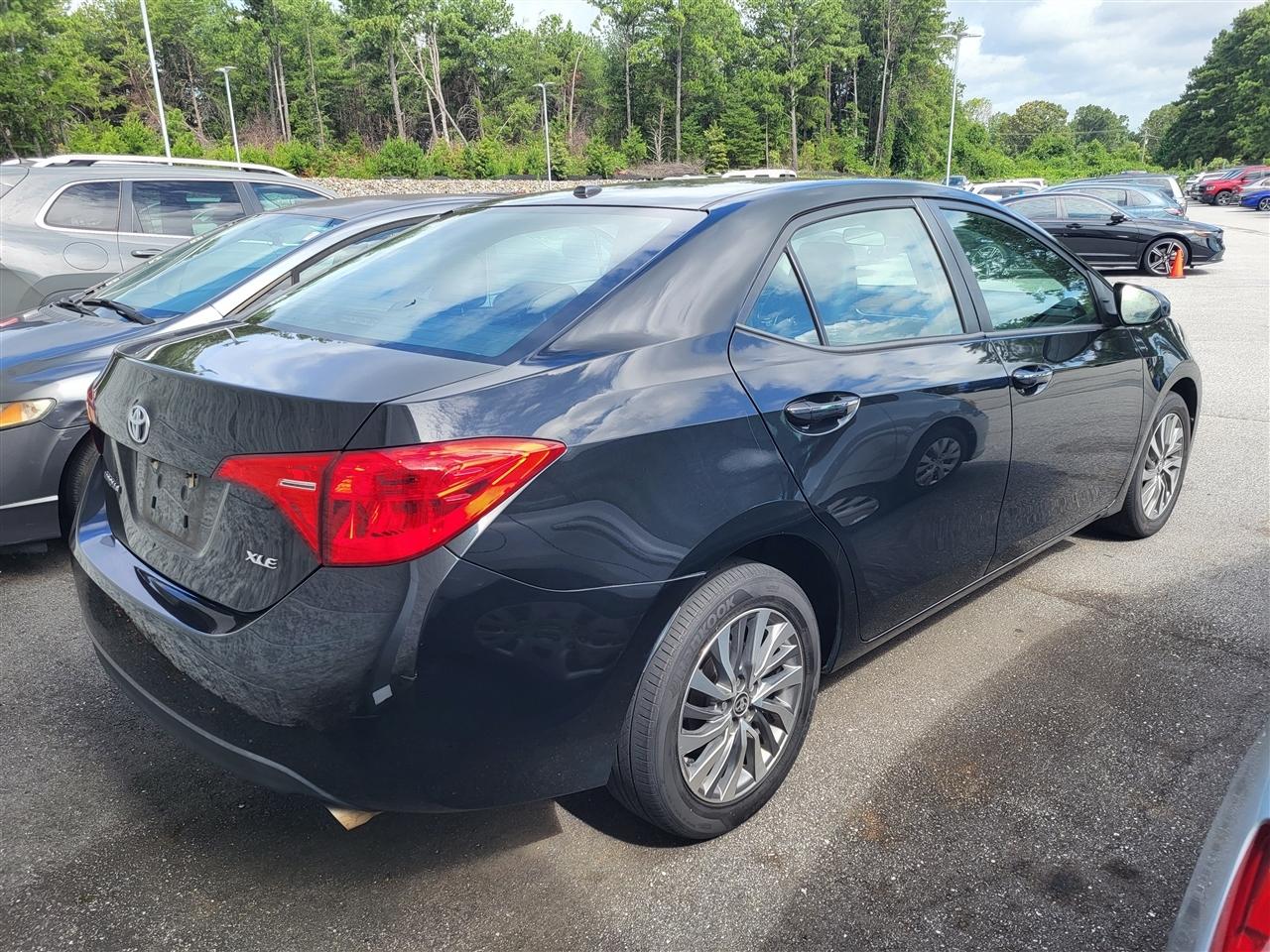Toyota Corolla XLE CVT 2019