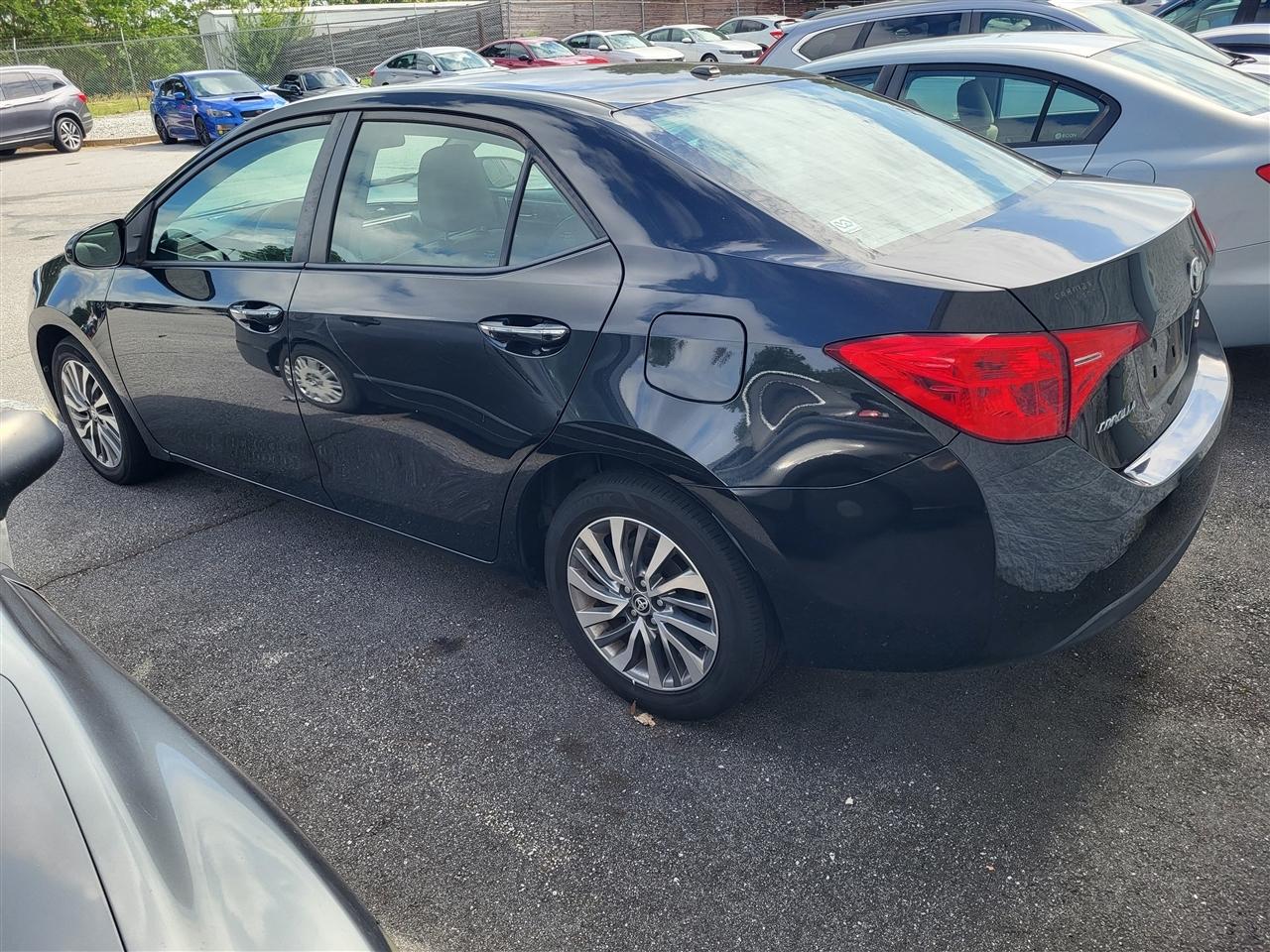 Toyota Corolla XLE CVT 2019