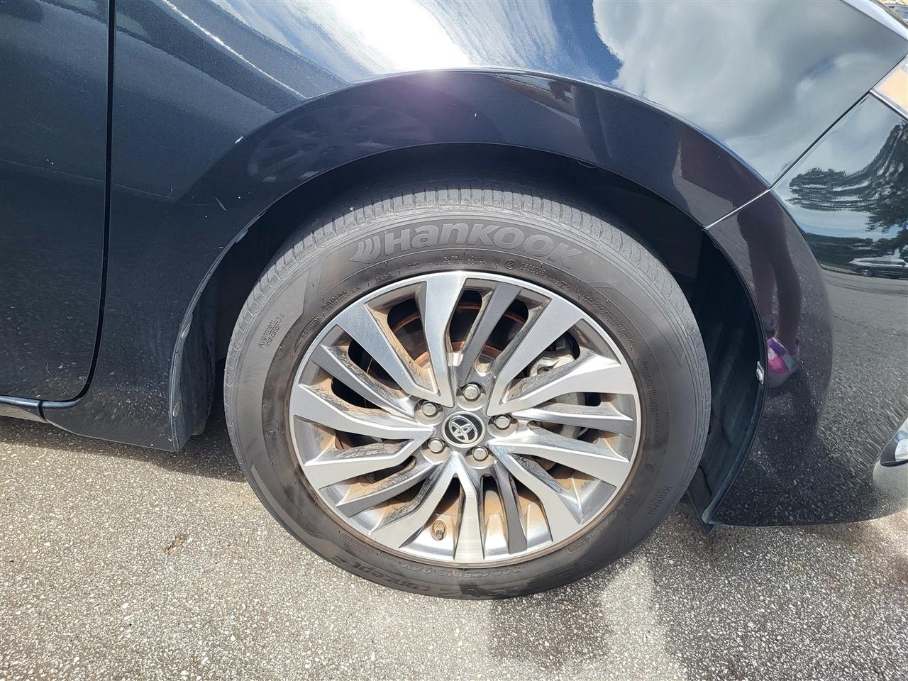 Toyota Corolla XLE CVT 2019