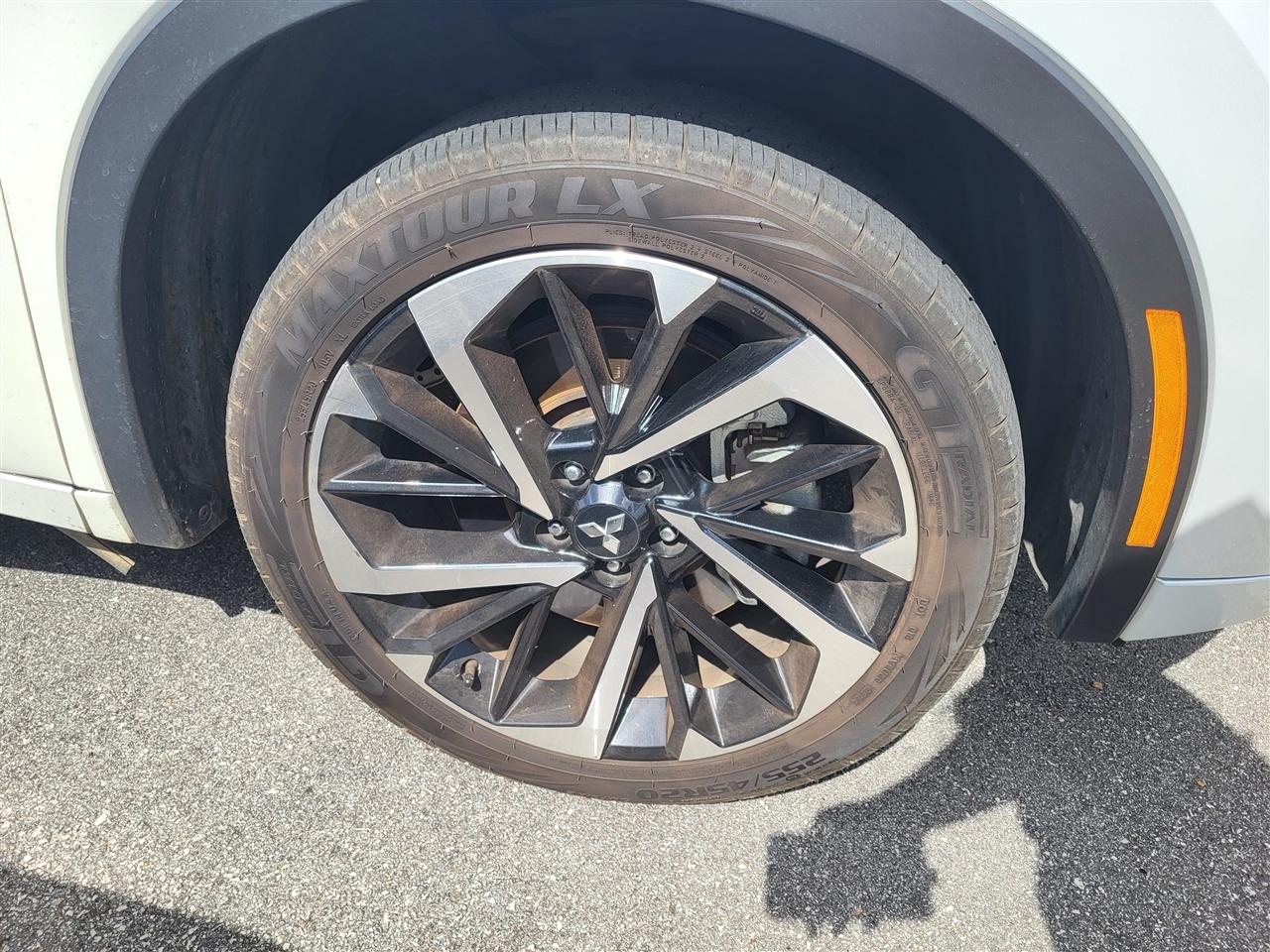 Mitsubishi Outlander SEL 2WD 2023