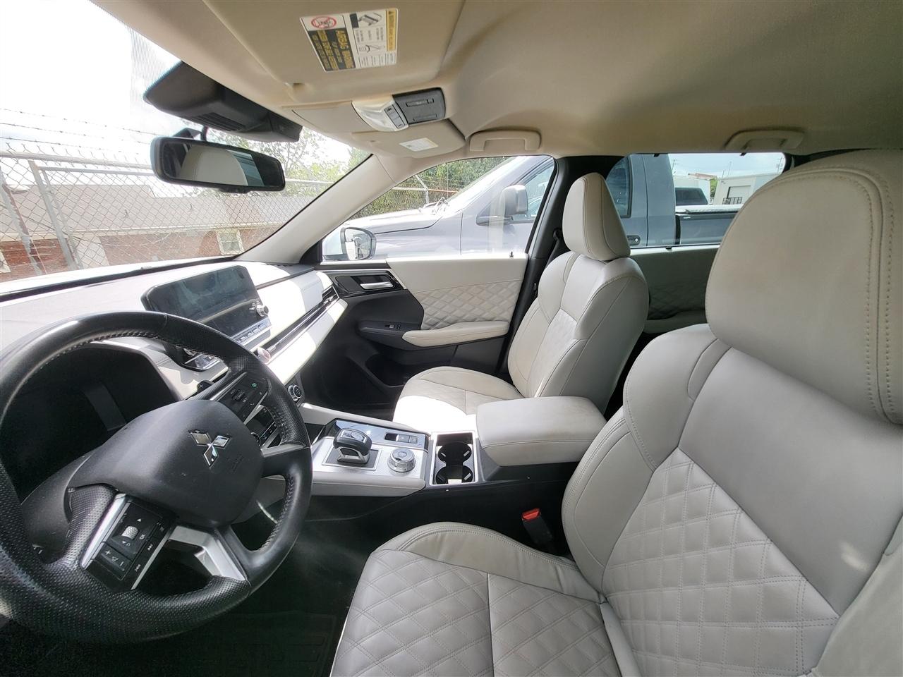Mitsubishi Outlander SEL 2WD 2023