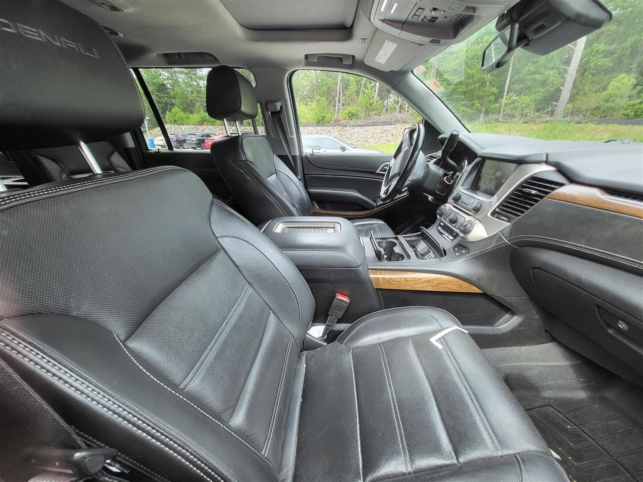 GMC Yukon XL Denali 4WD 2020